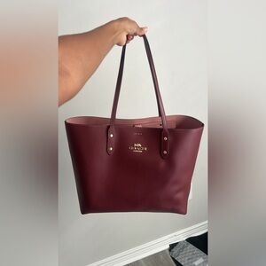coach tote bag.